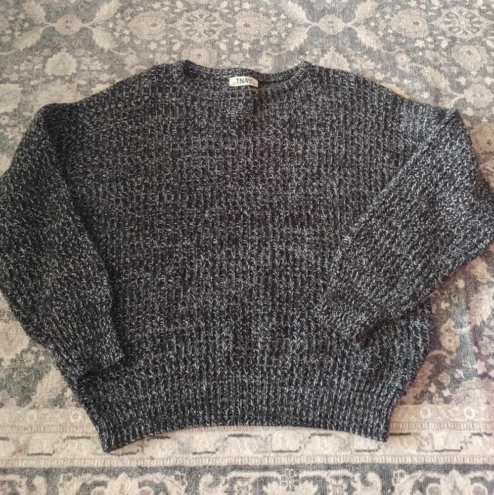 Gorgeous Heavy Aritzia TNA Wool Cashmere Angora Blend Sweater